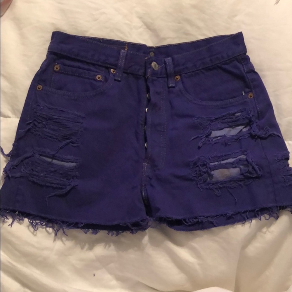 Dark purple high waisted Levi’s denim shorts!